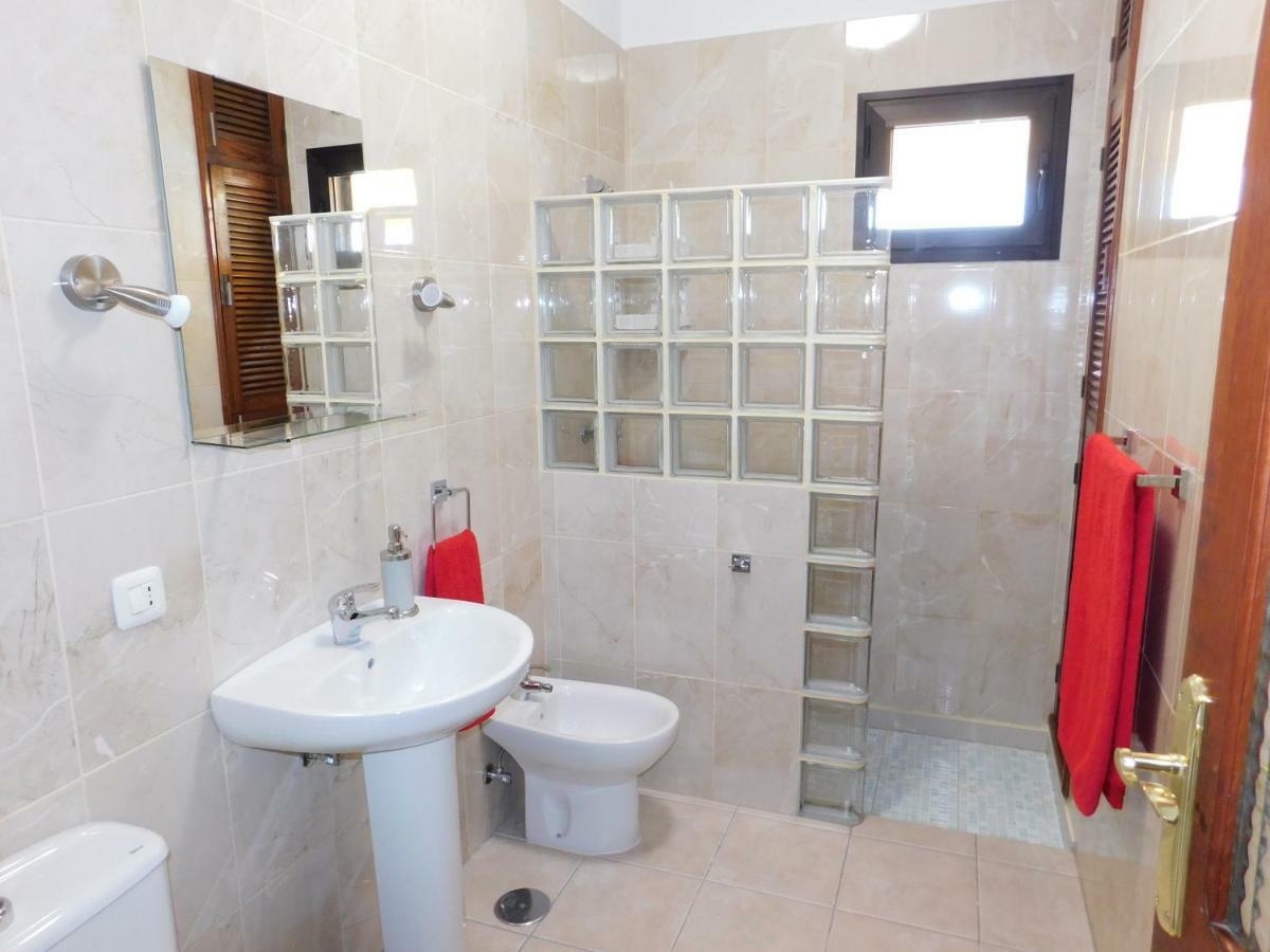 Villa El Roquito Ocean View Tarajalejo Esterno foto